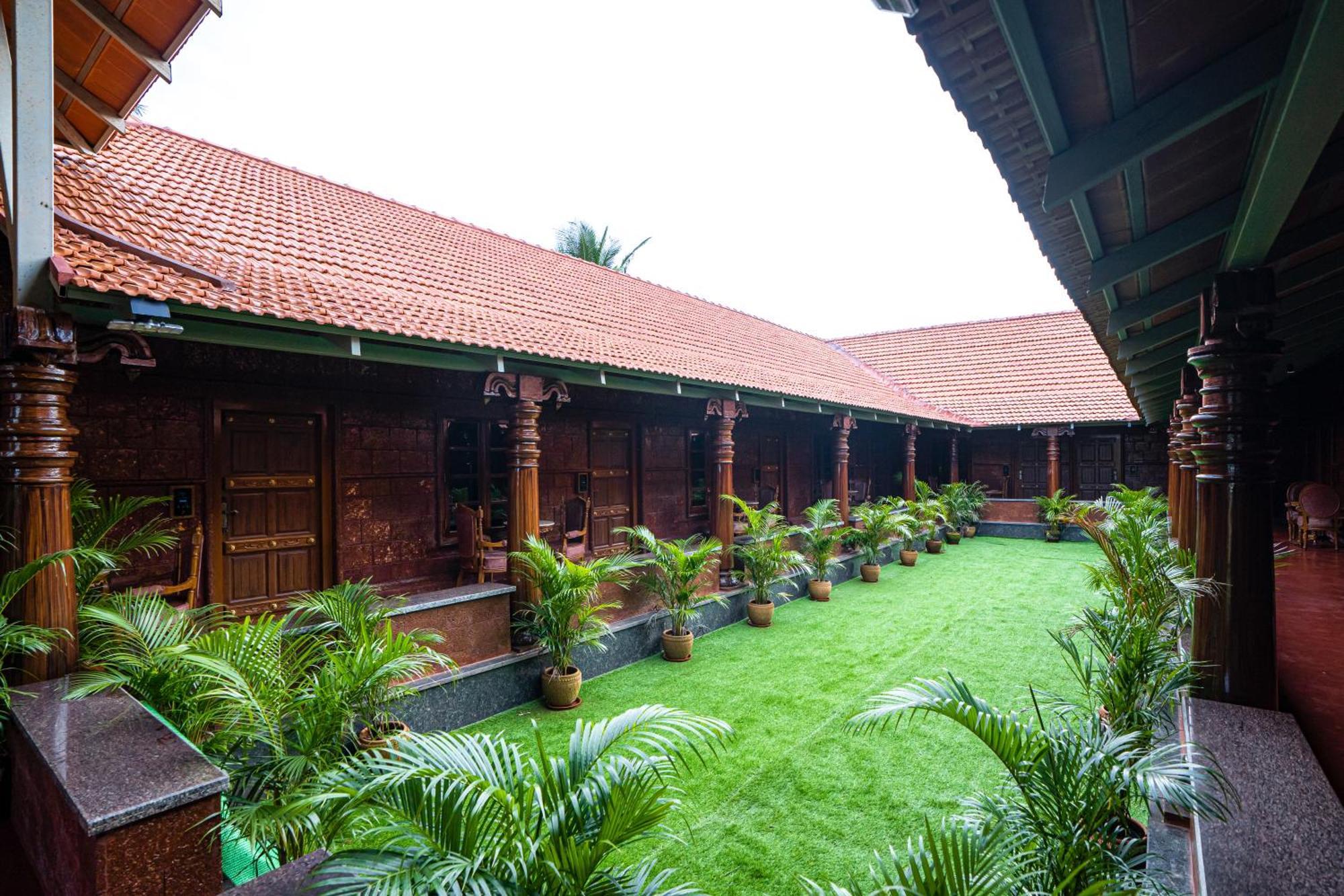 Tropical Villages Chāmundi 外观 照片