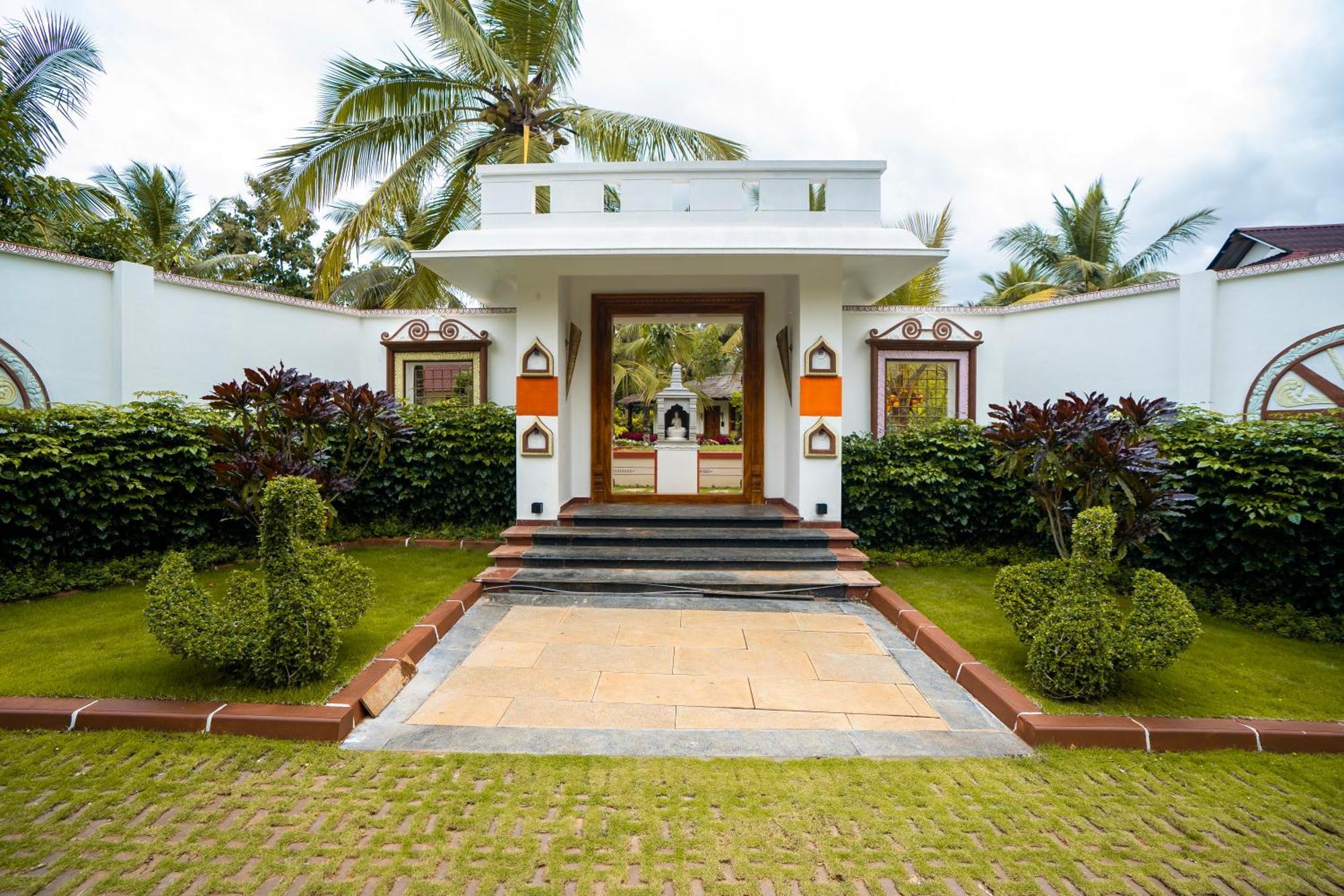 Tropical Villages Chāmundi 外观 照片