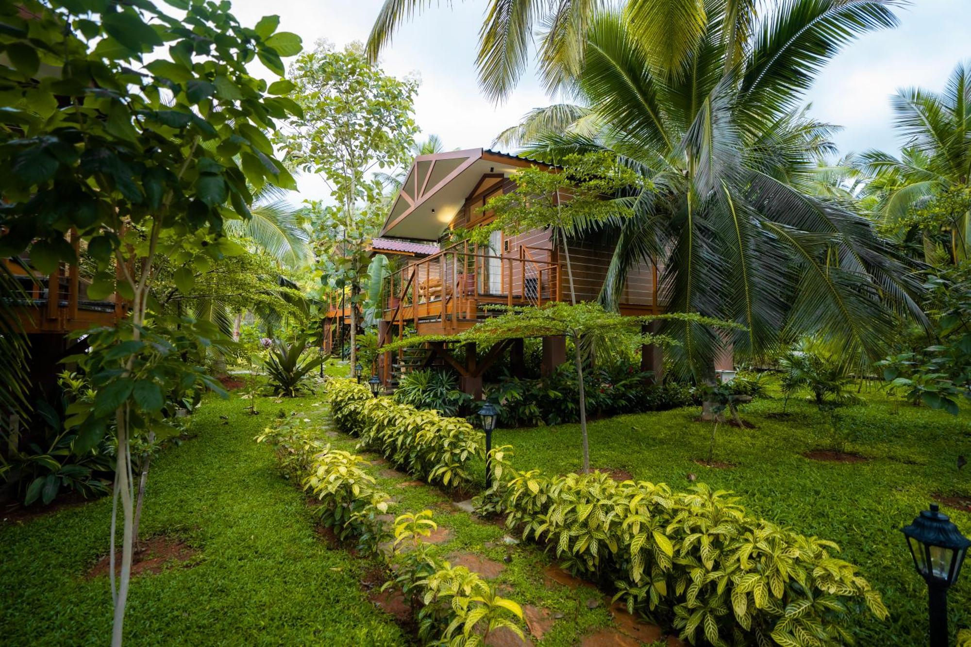 Tropical Villages Chāmundi 外观 照片