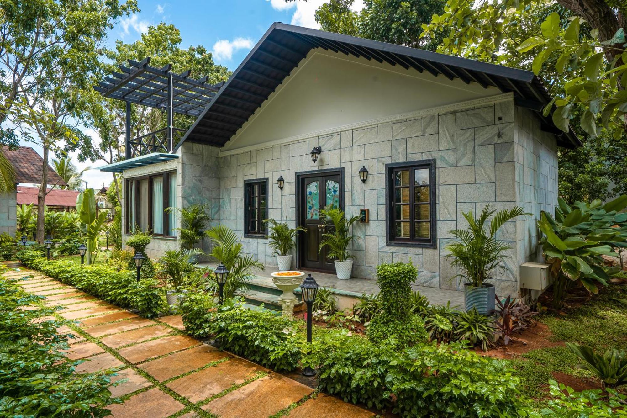 Tropical Villages Chāmundi 外观 照片